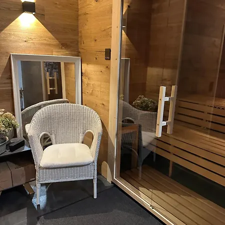 Waldlounge - Gartenwohnung Apartmán *